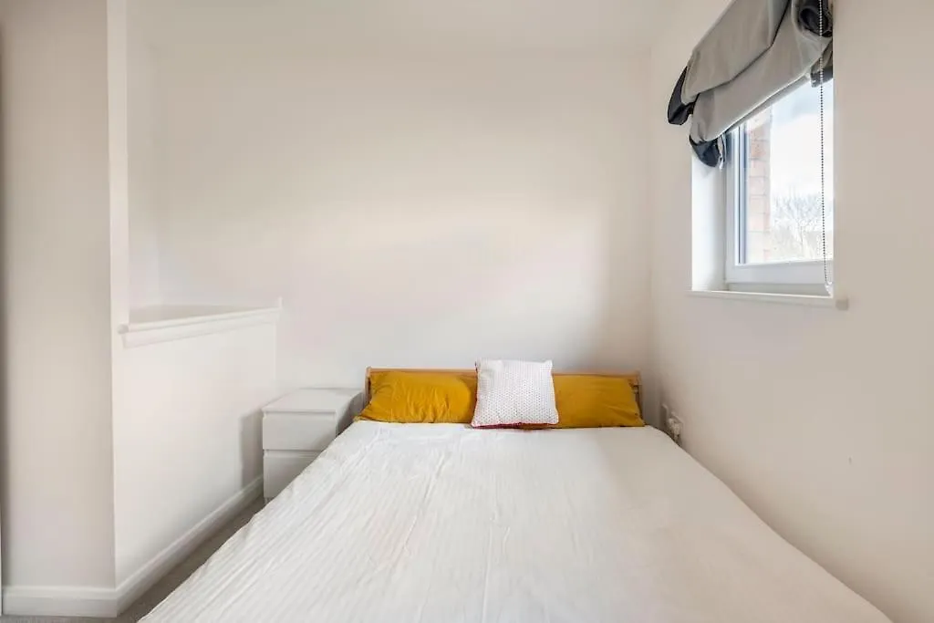 Superb Townhouse Silent Edinburgh Villa