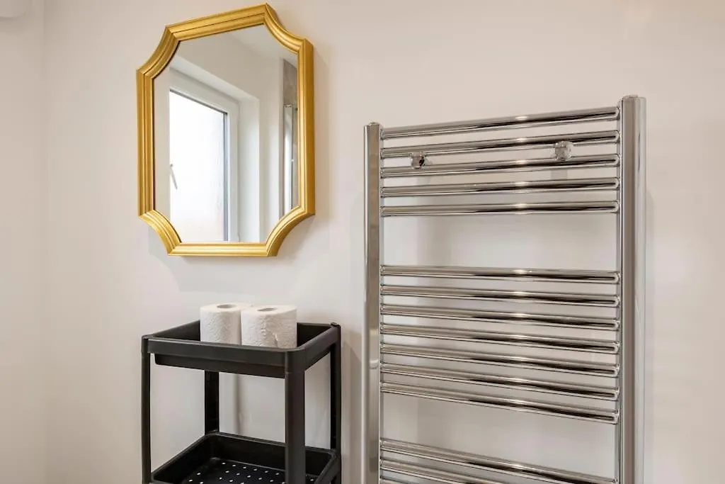 Superb Townhouse Silent Edinburgh Villa Holiday home