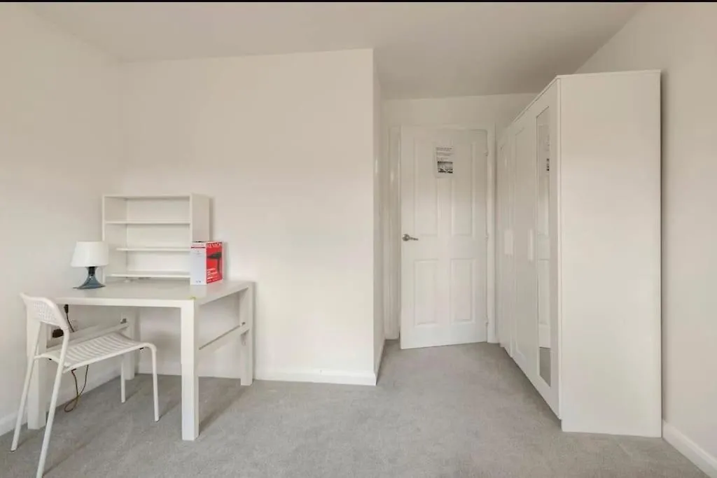 Holiday home Superb Townhouse Silent Edinburgh Villa United Kingdom